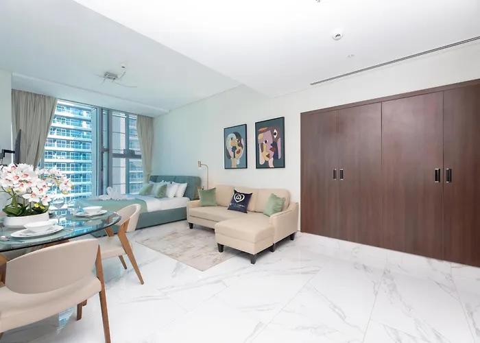 Elegant Studio Near Burj Khalifa And Dubai Mall