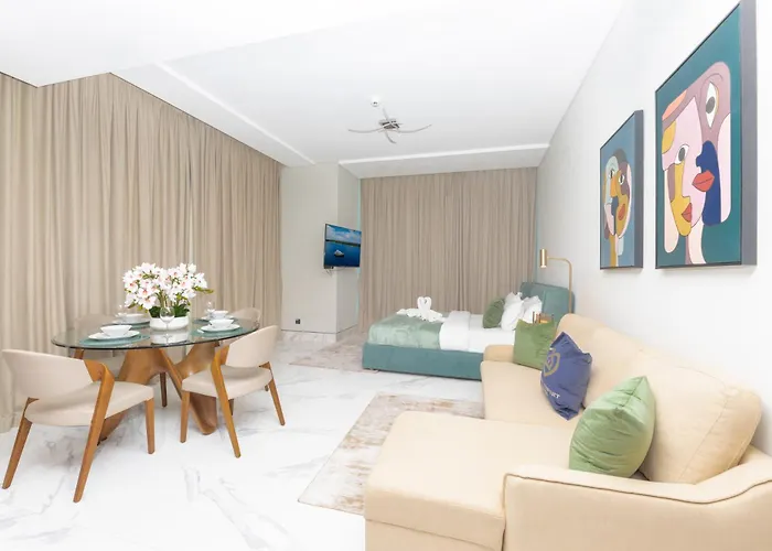 Elegant Studio Near Burj Khalifa And Dubai Mall